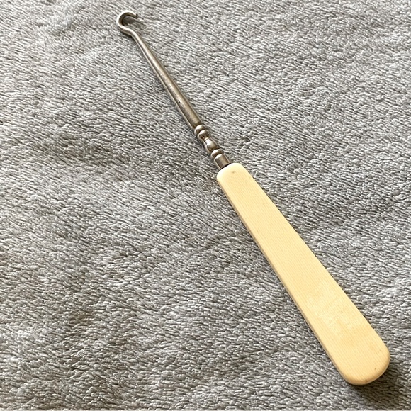 Vintage Button Hook - Picture 2 of 2